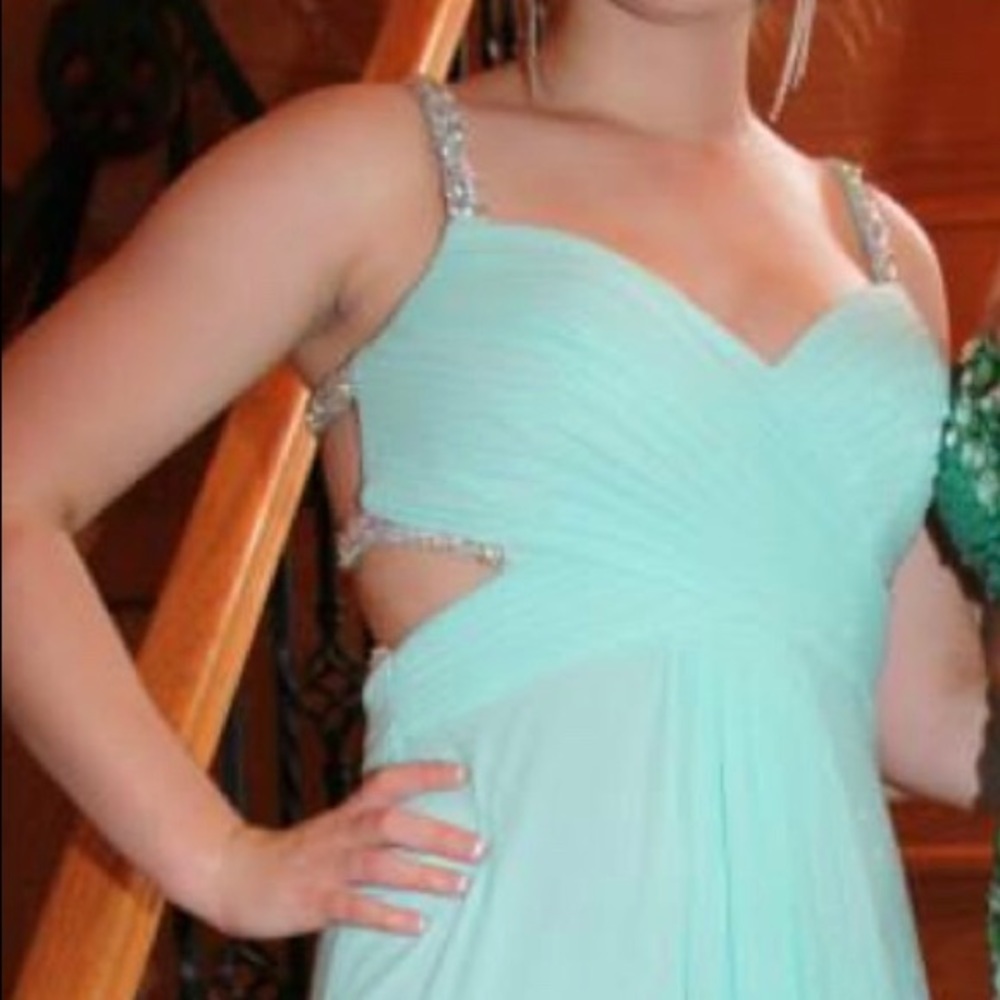 GORGEOUS Prom Dress